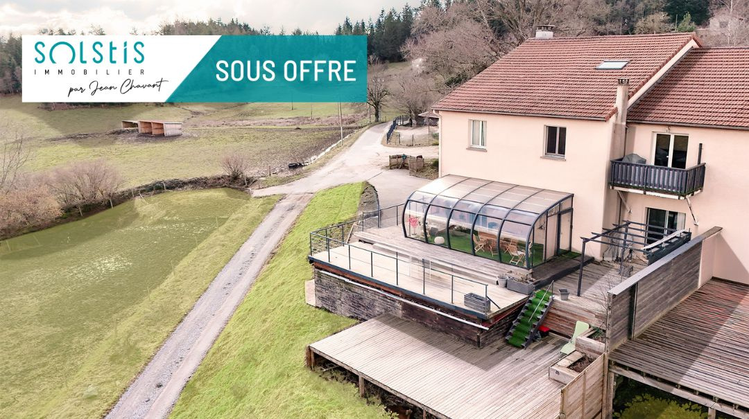 *** APPARTEMENT-MAISON DE 163 M2 AVEC TERRASSE ET DEUX GARA