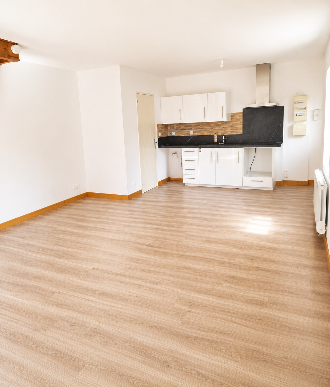 Duplex bon état , avec terrasse de 36 m2 .